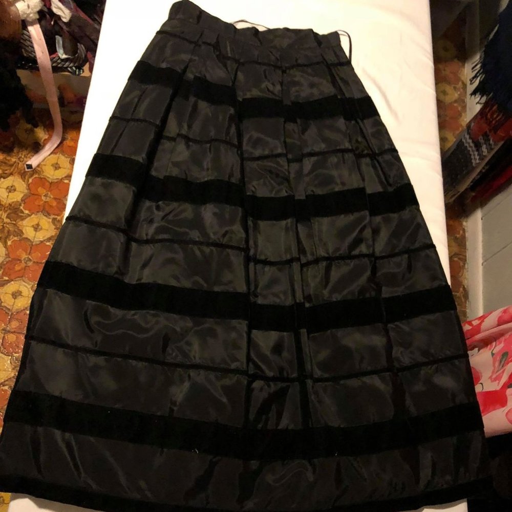 Women's Farinae Skirt Size 10